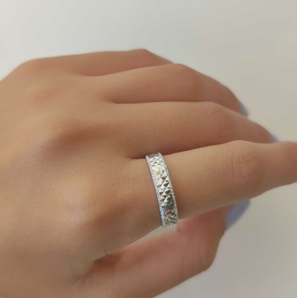 ⁦טבעת זהב לבן "נישואין" 14K⁩ – תמונה ⁦5⁩