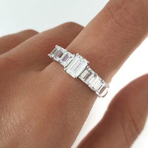 טבעת זהב לבן "אמילי" 14K